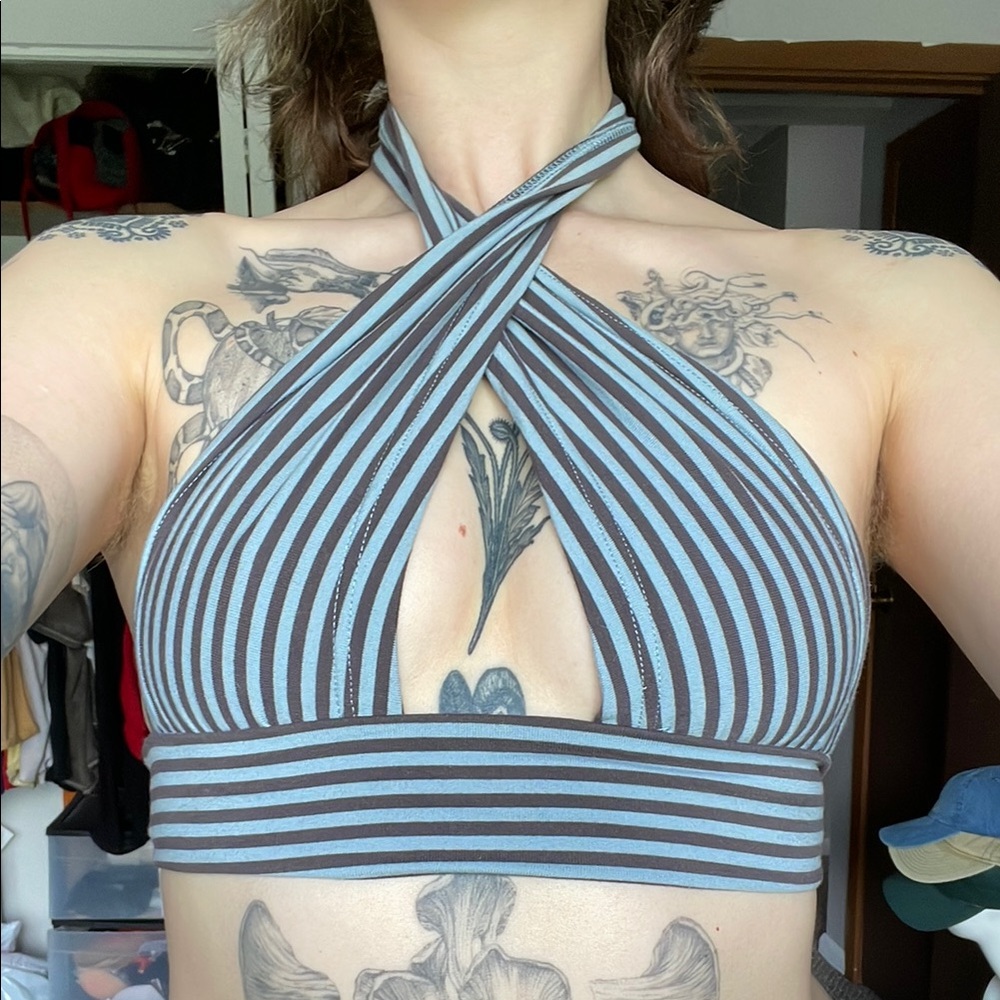 Striped Peek a Boob Twist Halter Tank Top - Gray and Blue